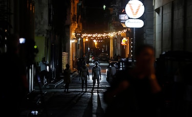 Nochebuena y Navidad a oscuras: los apagones no dan tregua a Cuba en las fiestas