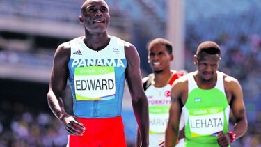 Edward, en semifinales