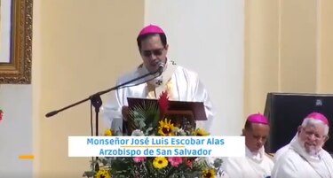 Iglesia pide perdón por ataques a monseñor Óscar Arnulfo Romero
