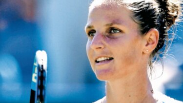Pliskova y Wozniacki avanzan en Eastbourne
