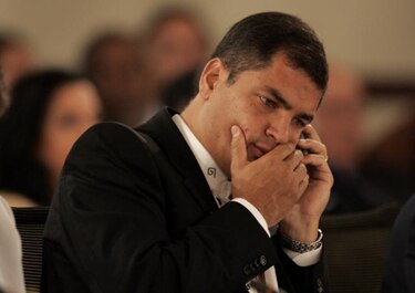Presidente de Ecuador rechaza asilo de exlegislador en Panamá