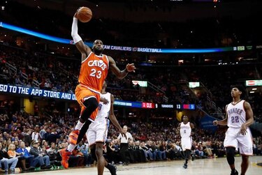 LeBron James hace historia con los Cavaliers