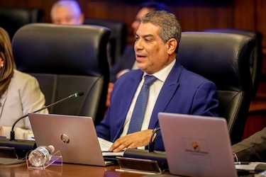 Gobierno busca crear otra institución: la Autoridad Reguladora de Medicamentos