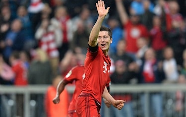 Lewandowski destroza al Wolsburgo con cinco goles en nueve minutos