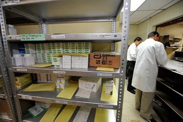 Farmacéuticos califican como crítico el desabastecimiento de medicamentos