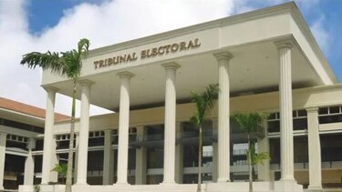 Panameños votan desde el extranjero; tienen hasta la medianoche del jueves para ejercer este derecho