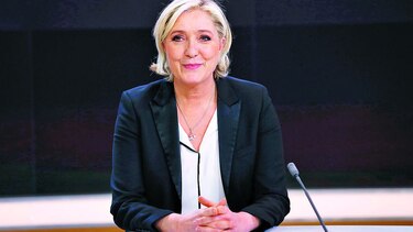 Líder ultraderechista Le Pen es acusada de corrupción
