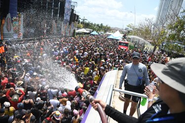 El carnaval en imágenes: así transcurrió el segundo día de fiesta