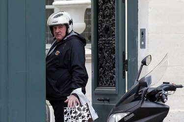 Medvedev reitera invitación a Depardieu para que se instale en Rusia
