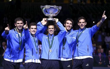 Argentina vence 3-2 a Croacia y gana por primera vez la Copa Davis