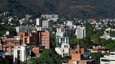 Ricos, clase media y pobres: la crisis golpea a todos en Venezuela