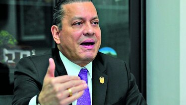 Gobierno de Singapur se interesa por la ZLC