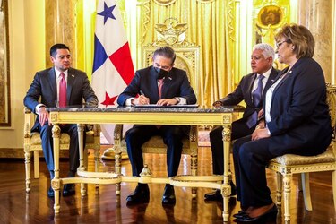 Gobierno de Mulino elimina el Ministerio de la Mujer y revive el Inamu