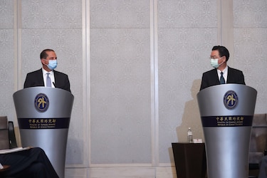 Taiwán afirma que China quiere convertirlo en ‘el próximo Hong Kong’