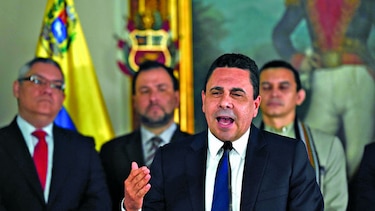 Maduro revisará relación con EU