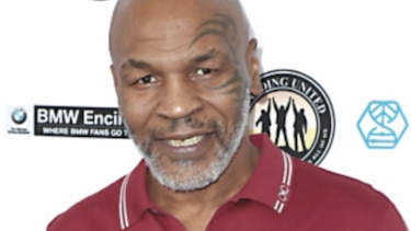 Combate de exhibición de Tyson se retrasa