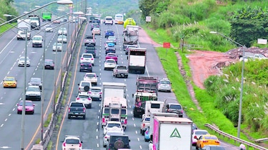 Inversión de carriles: paliativo en carretera