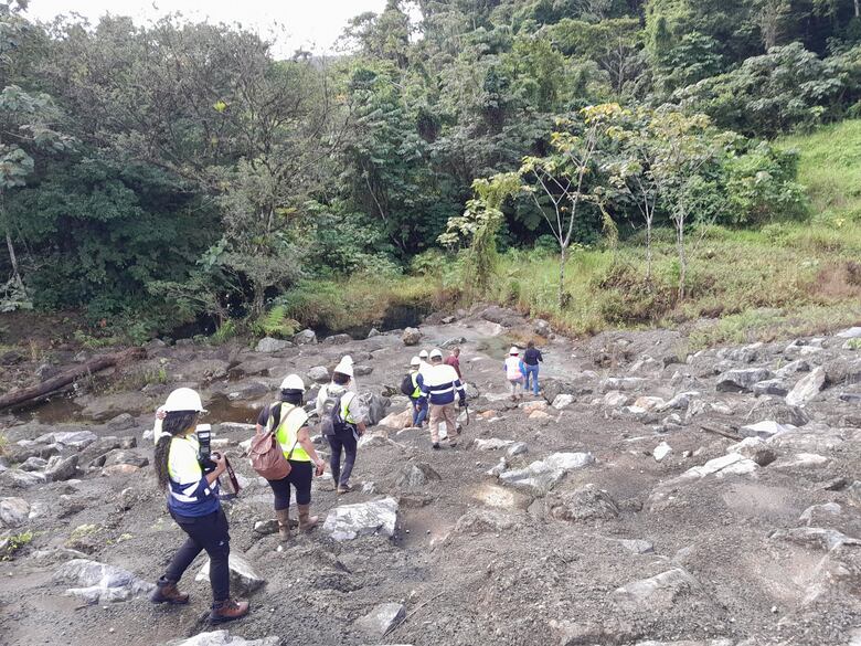El Ministerio Público realiza una inspección ocular en la mina en Donoso, ante posibles delitos ambientales