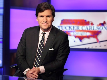 El presentador estrella de Fox, Tucker Carlson, deja el canal