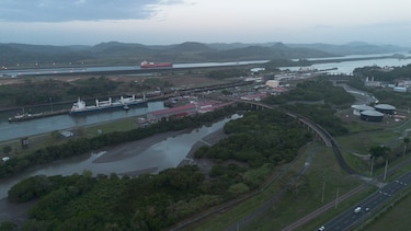 Canal de Panamá acumula 8,593 tránsitos de alto calado