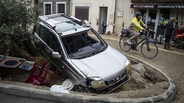 Suben a 13 los muertos por las inundaciones en el sur de Francia