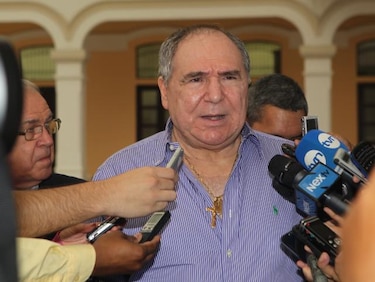 Canciller hace llamado de atención a Bucaram