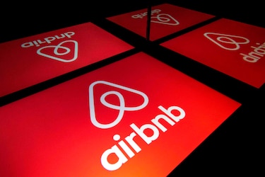 Beneficio de Airbnb alcanzó los 1,893    millones de dólares en 2022 