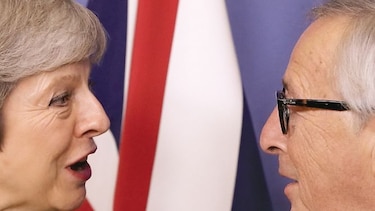 Theresa May agiliza cierre para el ‘brexit’