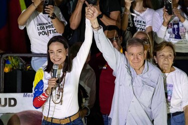 Una transición con gestión de riesgos y sin declaraciones románticas