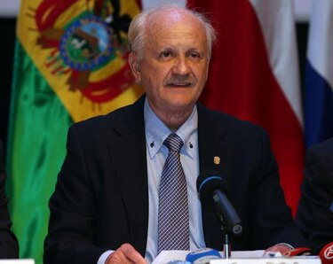 Otra acción contra presidente del TE