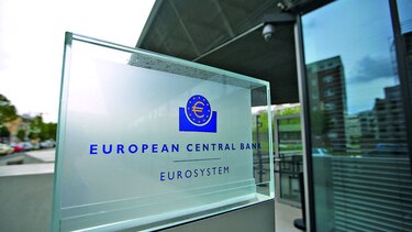 Draghi no descarta extender estímulos