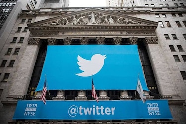 Disney trabajaría con asesor para hacer oferta a Twitter