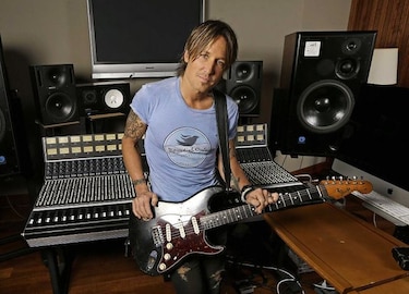 Keith Urban encabeza las nominaciones de premios de Estados Unidos a la música country