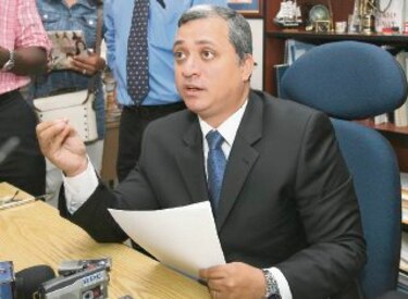 Analizarán audio de los sobrevuelos