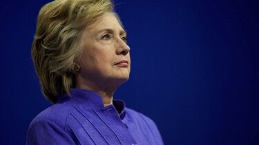 Correos muestran que Hillary Clinton evitó criticar a Wall Street