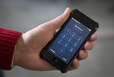 Juez: EU no puede obligar a Apple a hackear iPhone