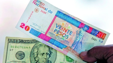 Cubanos dicen adiós a la doble moneda