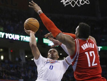 Westbrook guía al Thunder a su quinta victoria seguida