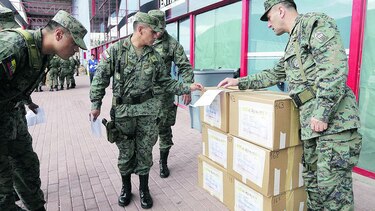 Ecuador decide hoy entre Lenín Moreno y Guillermo Lasso