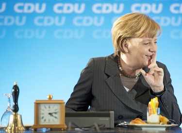 Merkel desliga de la CDU las cuentas de su tesorero en paraísos fiscales