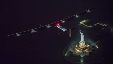 El avión solar aterriza en Nueva York