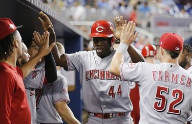 Arístides Aquino rompe récord de jonrones