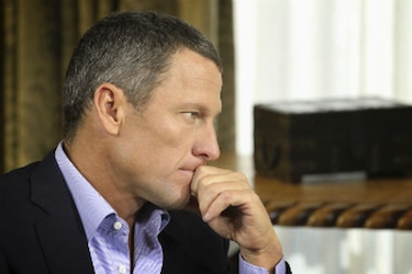 Armstrong pierde demanda y deberá pagar 10 millones de dólares