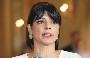 Critican a la Antai por licitación abreviada