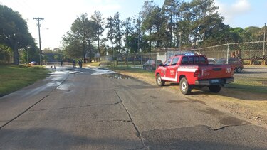 Investigan derrame de combustible en una vía de Margarita, Colón