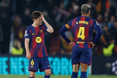 El Atlético conquista el Camp Nou y queda muy cerca de las semifinales