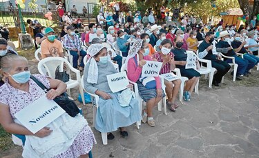 Estados Unidos entrega documentos desclasificados de El Mozote a El Salvador