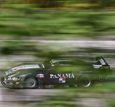 El piloto Oscar Terán busca dejar en alto en nombre de Panamá este domingo en Austin, Texas
