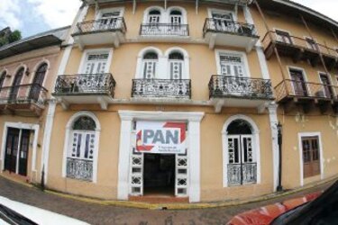 Presidencia paga publicidad con fondos del PAN
