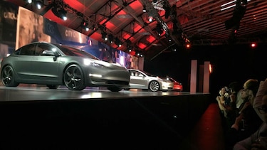 Tesla recibe 276 mil órdenes de compra de su edición Model 3 en tres días
